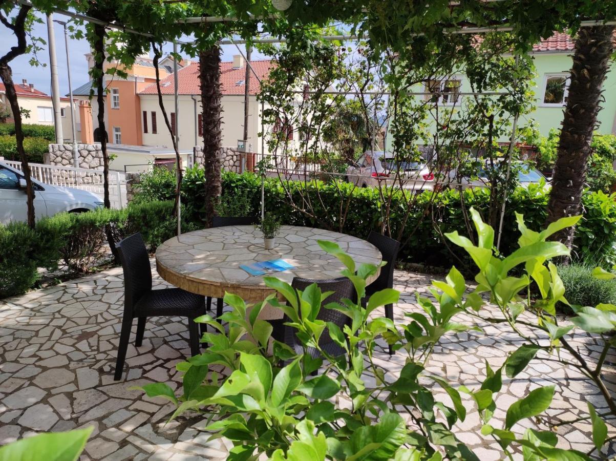 Vladimir 4+1 Apartment Crikvenica Exterior photo